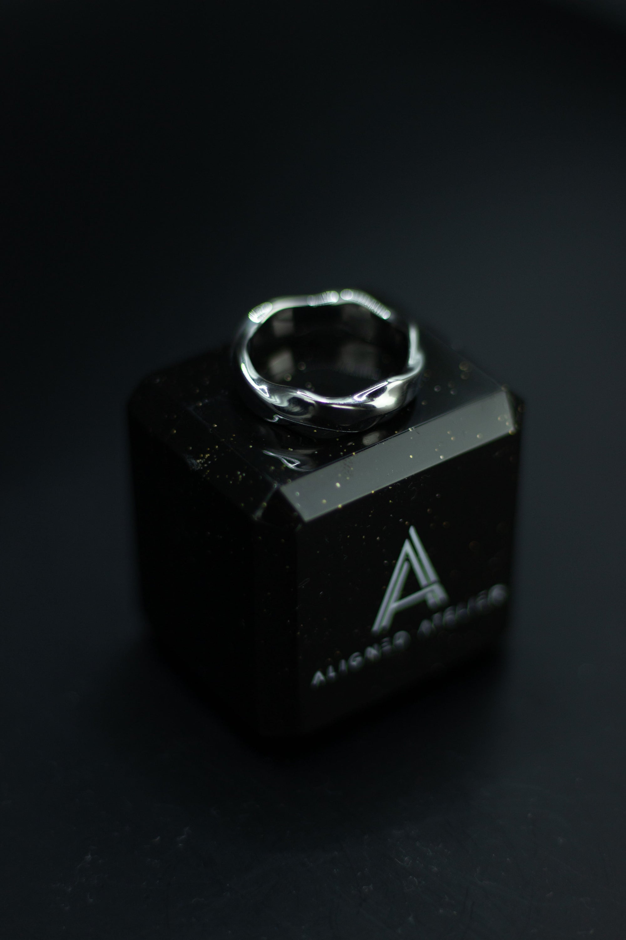 Asymmetrischer Ring